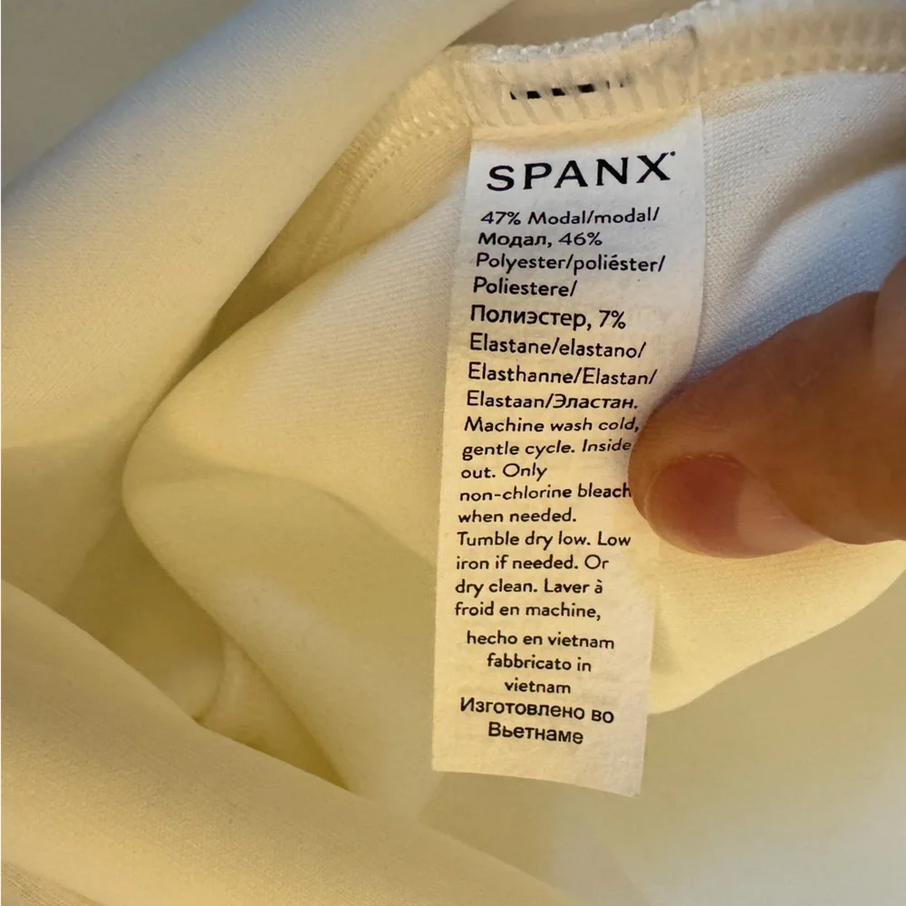 SPANX AirEssentials Ballet Wrap in Powder, Size XL - Picture 7 of 8